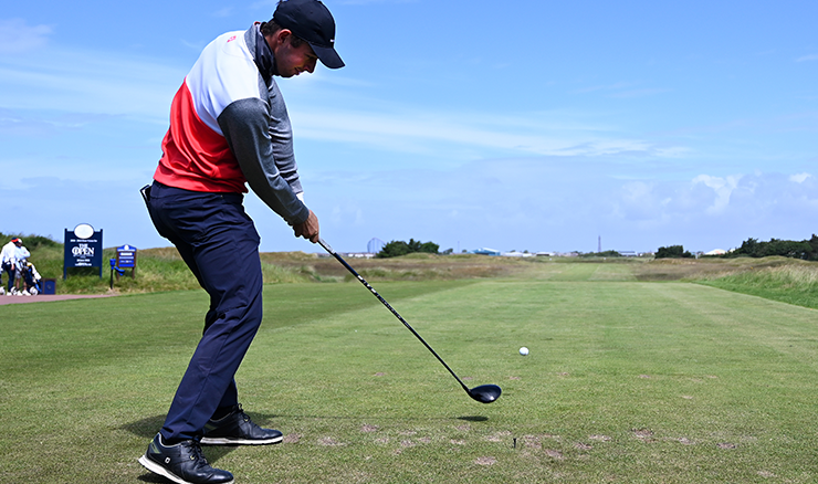 Hayden Hopewell tees off on the 1st hole during a practice day prior to the R&A Amateur Championship at St. Annes Links. Photo by Richard Martin-Roberts/R&A/R&A via Getty Images.