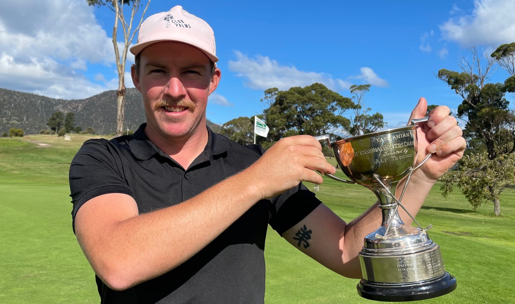 Hickman shoots clear to overcome class field