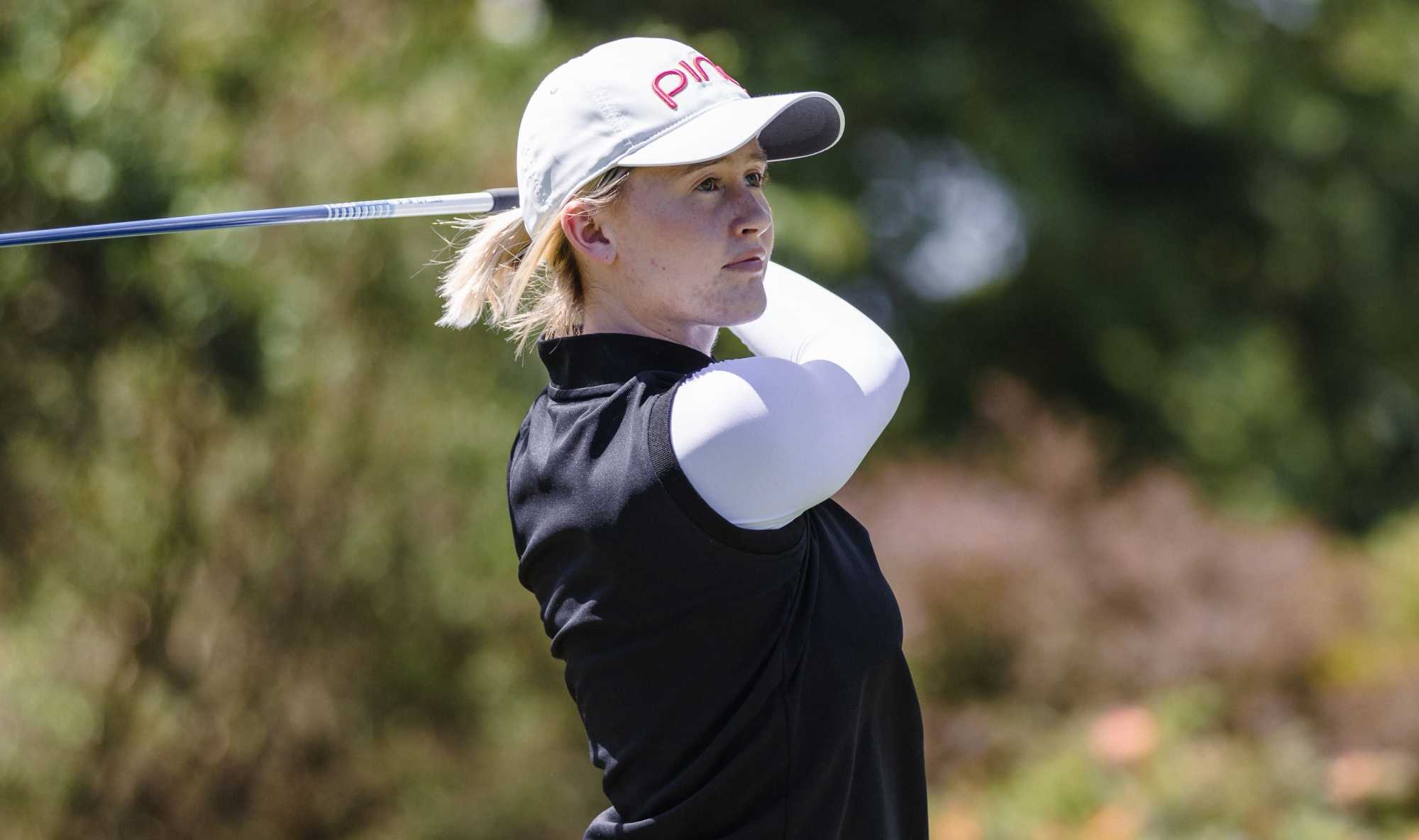 Karis Davidson shares the round one lead at the WPGA Melbourne International.