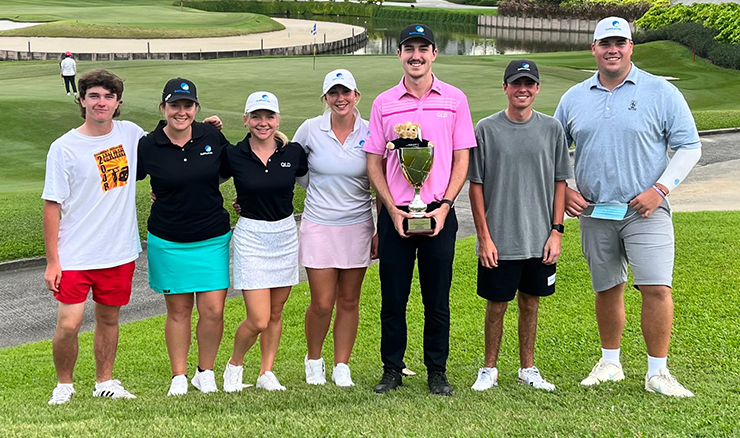 Golf Australia's seven development athletes in Singapore left to right: Charlie Nobbs, Amelia Whinney, Hannah Reeves, Hallie Meaburn, Quinnton Croker, Hunter Gillard and Toby Walker.
