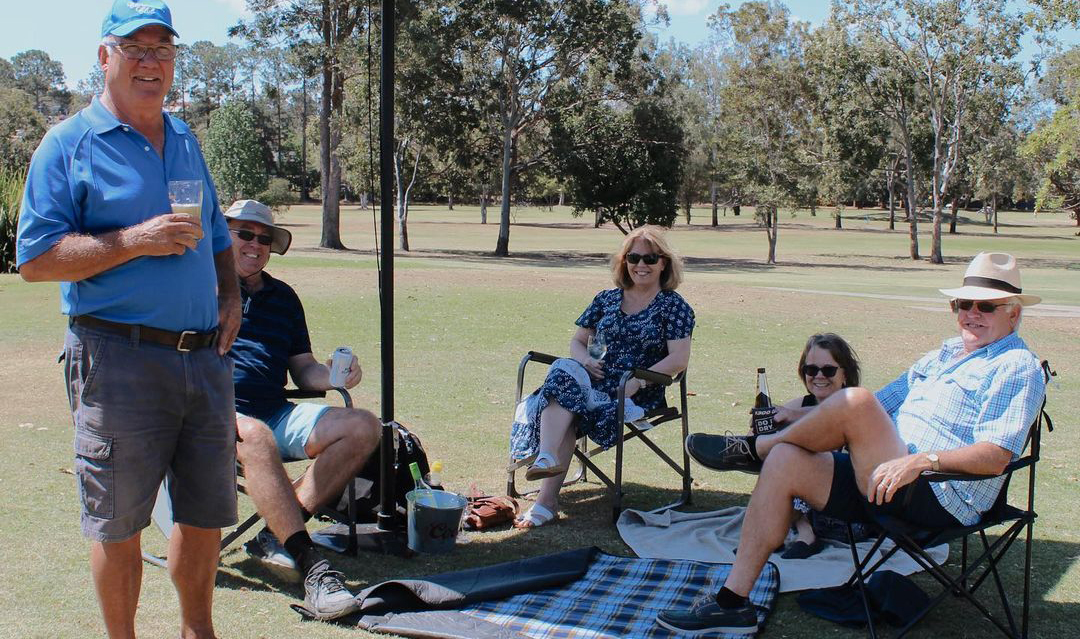 Wantima members cheers their Victorian friends