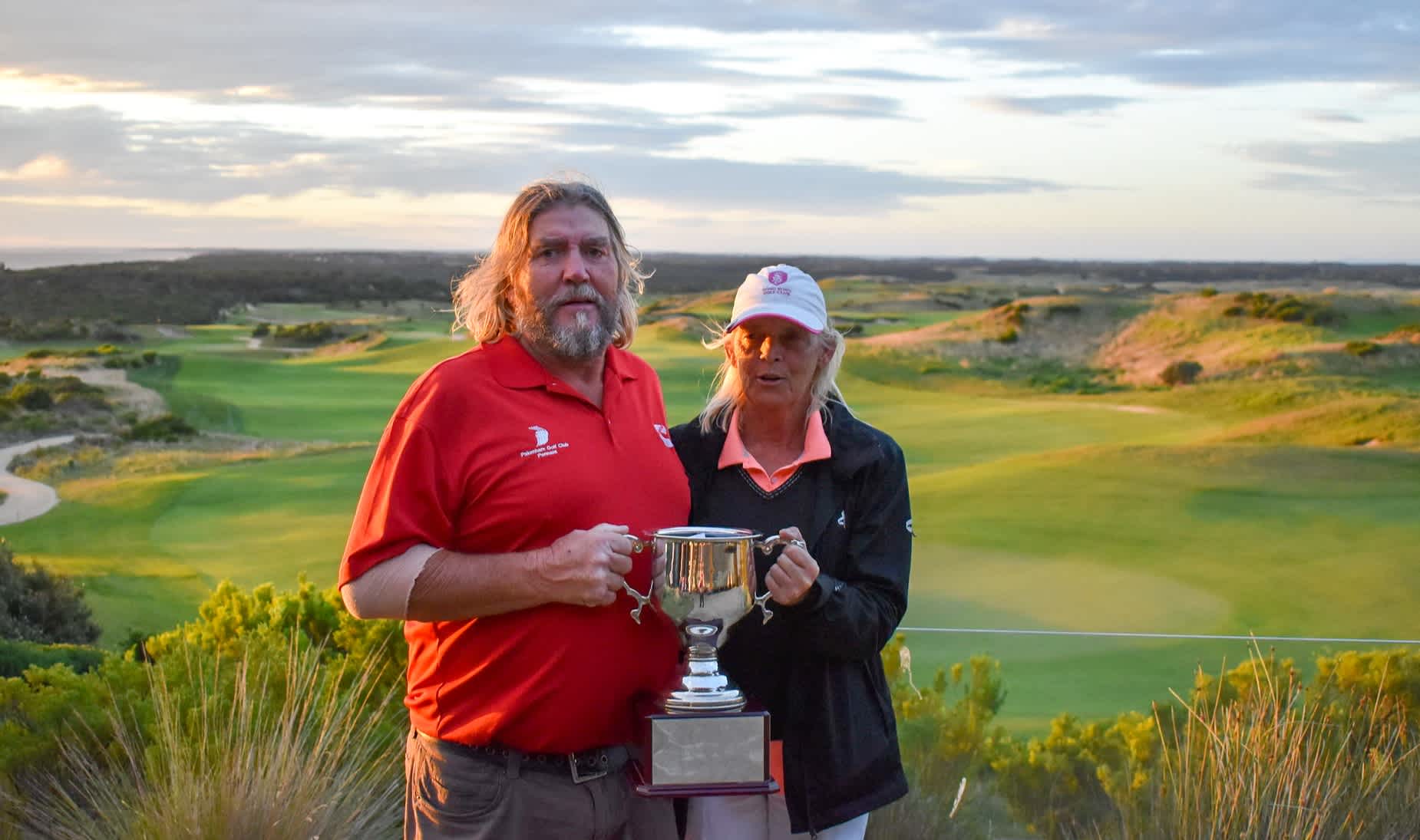 2020 Vic Four-ball mixed winners John Hoare & Tina Cowie 