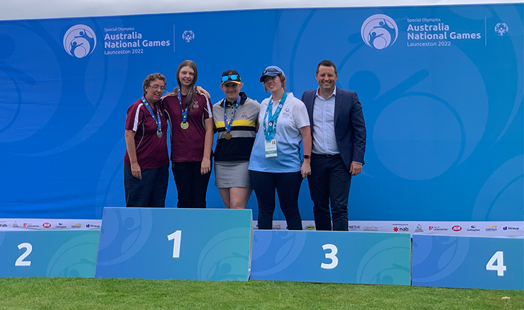 Natascha Tennent (second from left) with the other medallists at the Special Olympics National Games and Christian Hamilton, Golf Australia's Senior Manager - Programs & Inclusion.