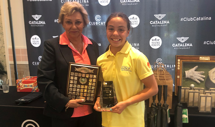 Emma receives ‘Cadet Award’ from Club President, Cathie Flynn.