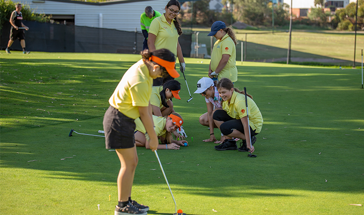 Mt Derrimut girls image