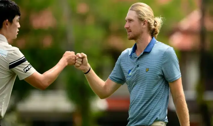 Travis Smyth opened up with a seven-under 63 in Phuket.