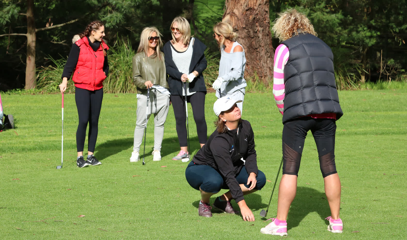 Find beginner women's golf lessons in 2024 with GET INTO GOLF WOMEN