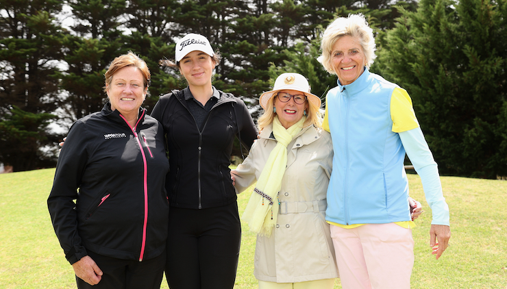 Maddison Kelly with WPGA CEO Karen Lunn and Bonnie Bozeman AO