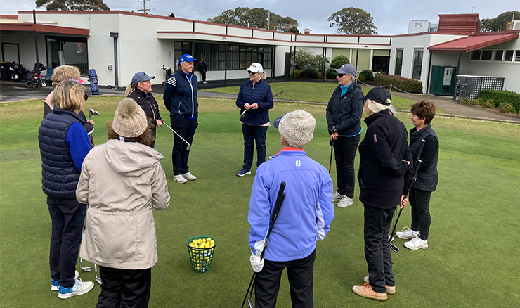 Christie Bell, Keysborough Golf Club's Director of Golf, conducting a free women’s clinic.