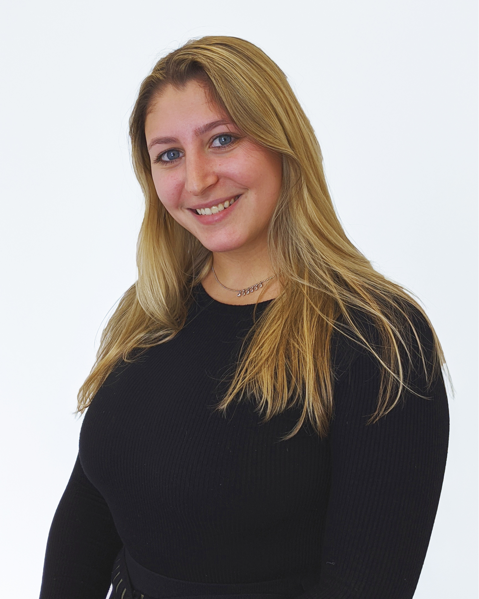 Headshot of Myelle Lansat