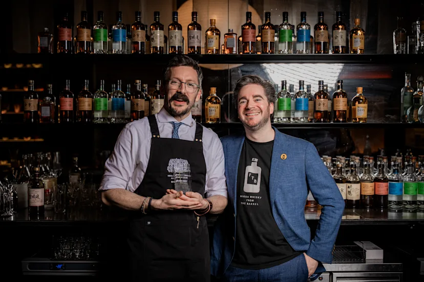 New Cocktail King Stirs Up Bartending Competition