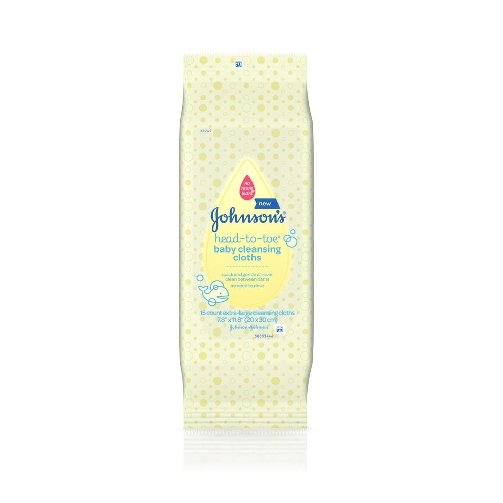 Johnson's head-to-toe baby cleansing cloths, extra-large, packaged in a yellow packet with bubbles design, suitable for gentle cleansing of baby’s skin.