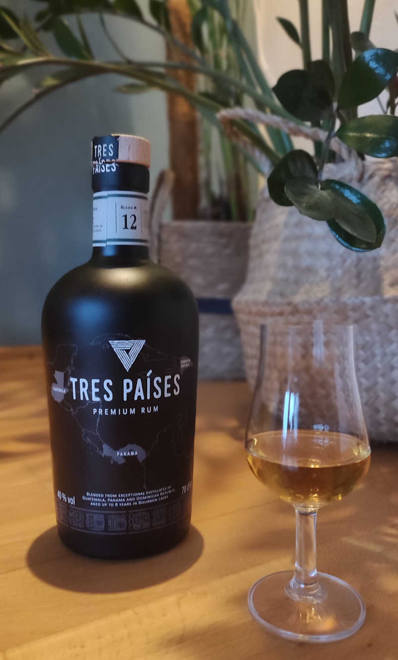 Tres Países Premium Rum