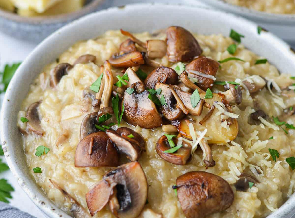 How to Make Risotto (Easy, Creamy 20-Minute Stovetop Recipe)