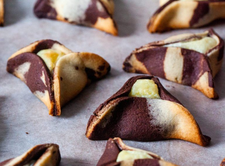 Traditional Hamantaschen Recipes | Dandk Organizer