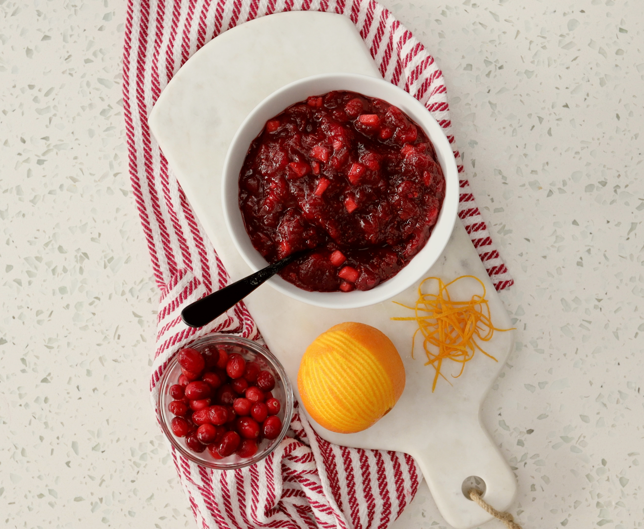 Apple and Spice Cranberry Sauce
