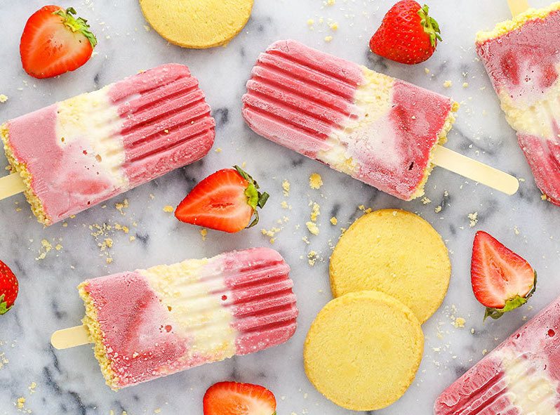 Enjoy sweet treats with the best popsicle molds