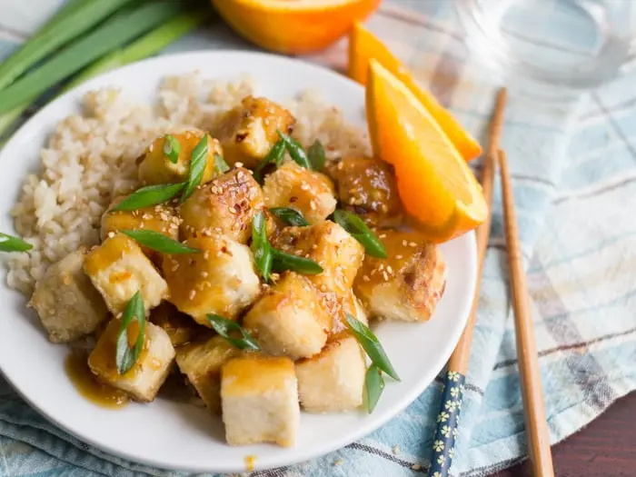 https://images.ctfassets.net/3vz37y2qhojh/6efczWNejbb3qilBbLJWmL/47d55d4856fb460a7dbb52a678cb4d6a/Crispy_Orange_Ginger_Tofu_Connoisseurus_Veg.jpg?w=750&fit=fill&fm=webp