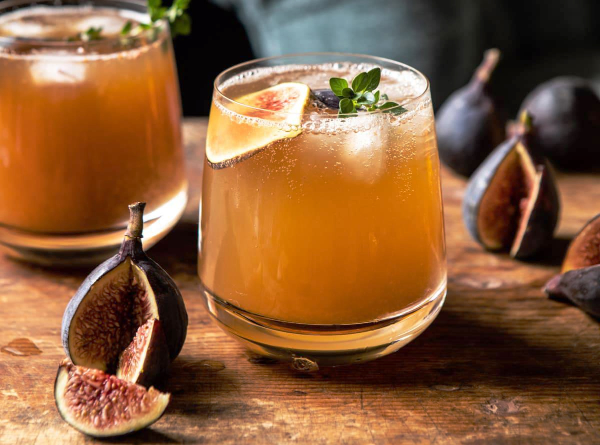 Warm Autumn Chai Swizzle Tea Cocktail Recipe