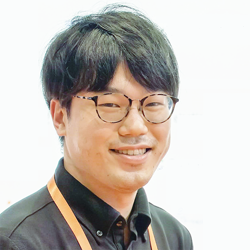尾崎 周也 氏