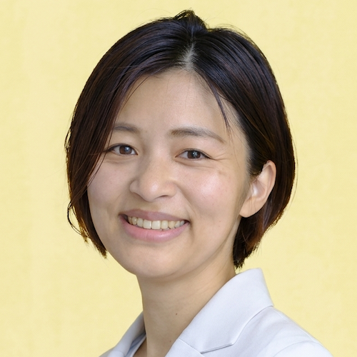津谷 友里 氏