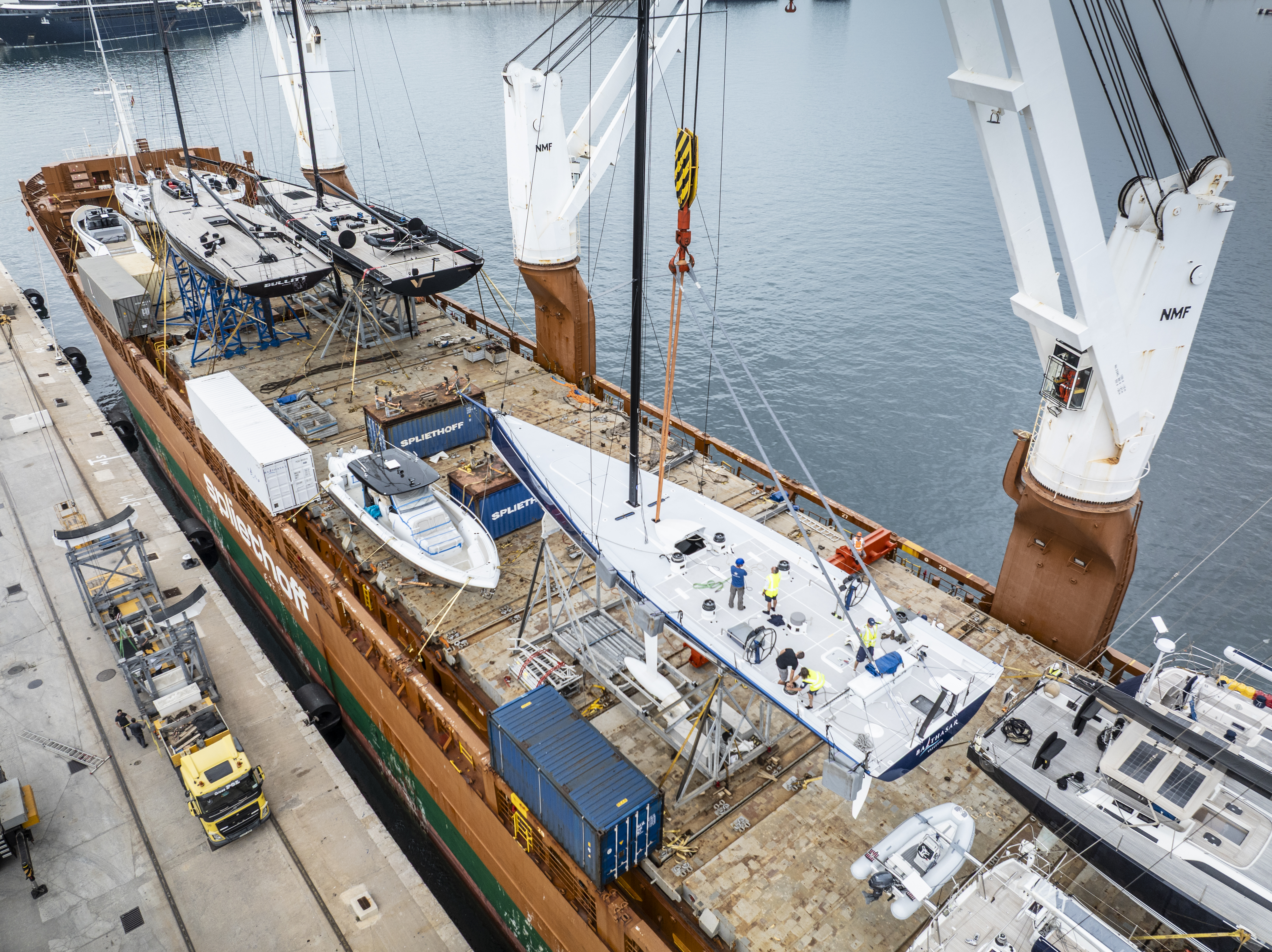 Sevenstar yacht transport