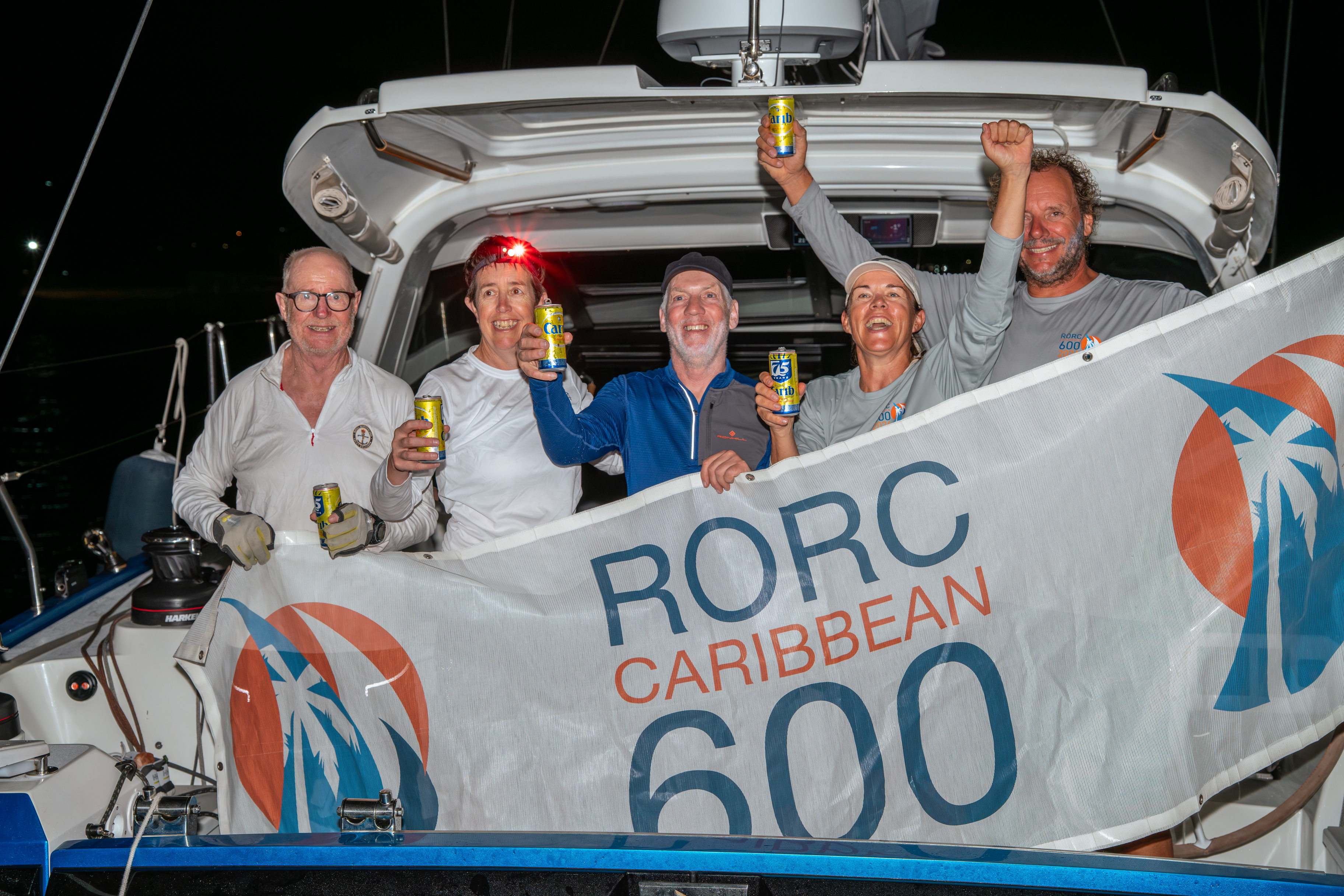 Finish Caribbean 600 Sedem crew