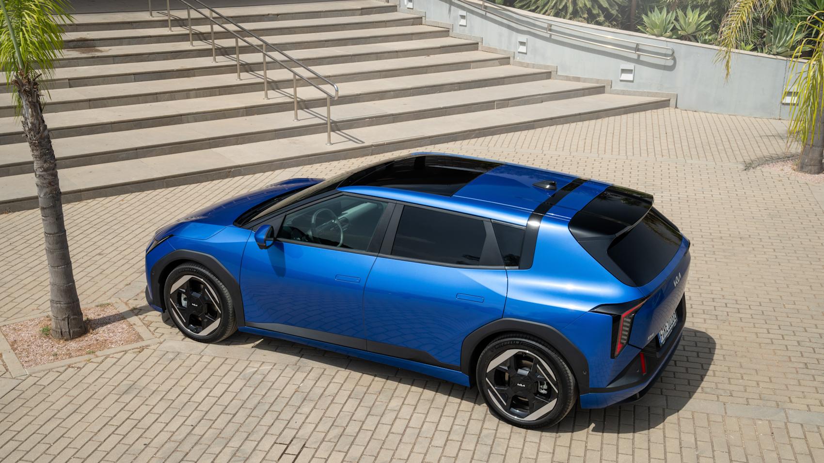 I Sverige väntas halvkombin bli storsäljaren. (Foto: Kia)