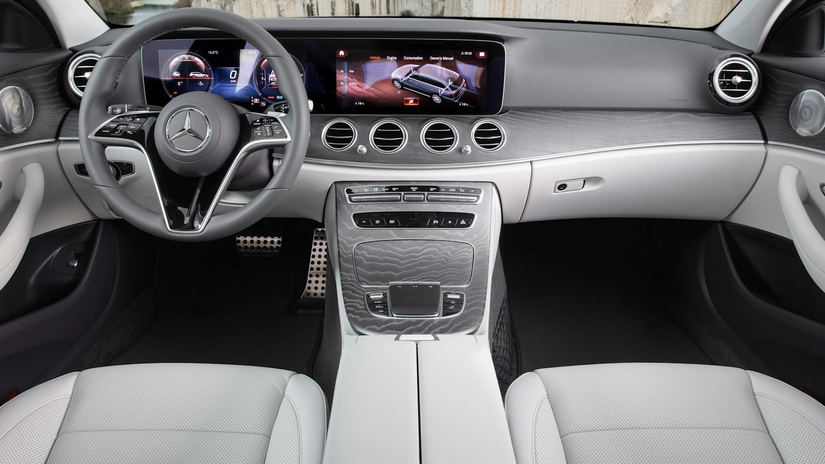 Mercedes interiör är bestämt tysk. (Foto: Mercedes-Benz)