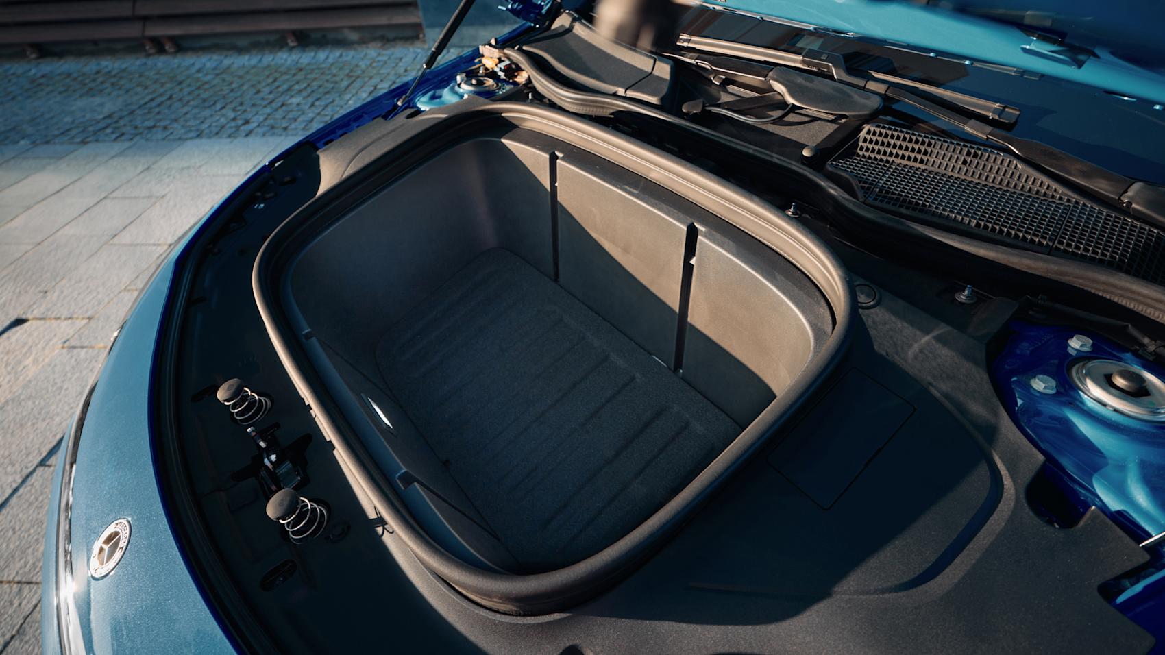 Frunken rymmer 101 liter. (Foto: Mercedes-Benz)