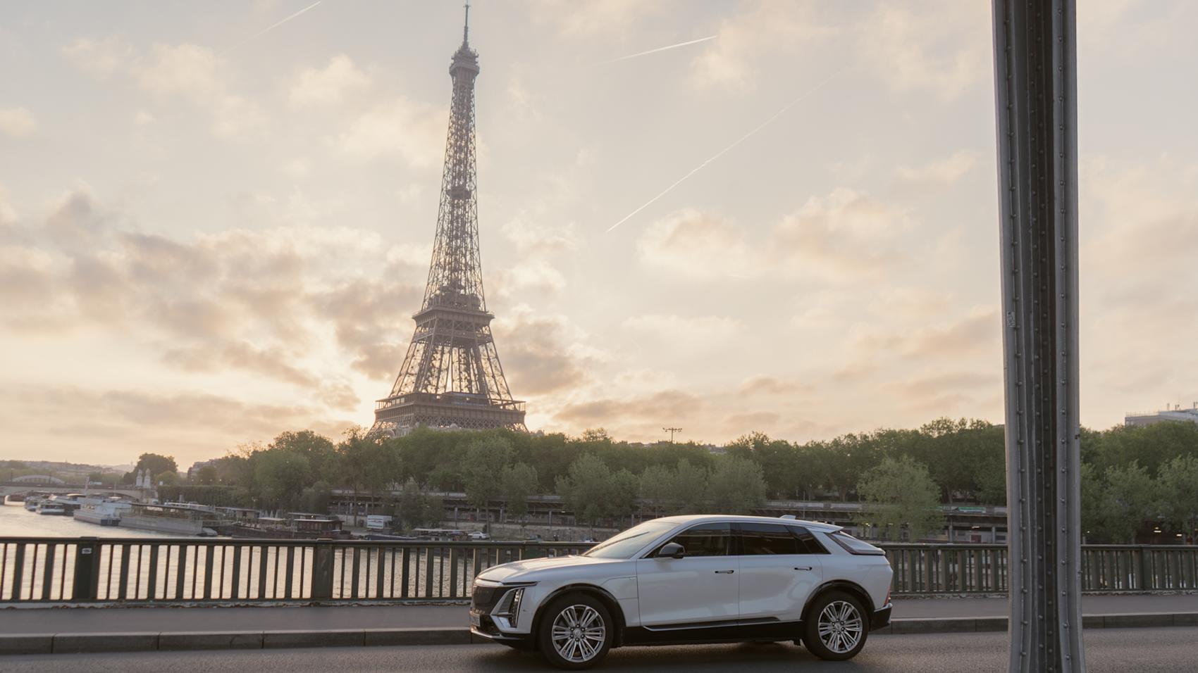 Resan började och slutade i Paris.