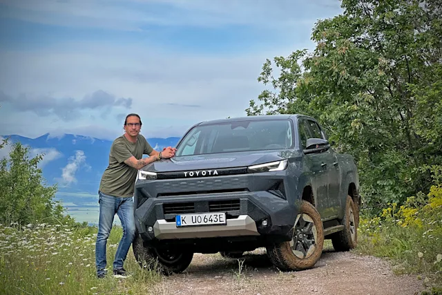 Test: Toyota Hilux 2,8 Hybrid 48V – lust för last