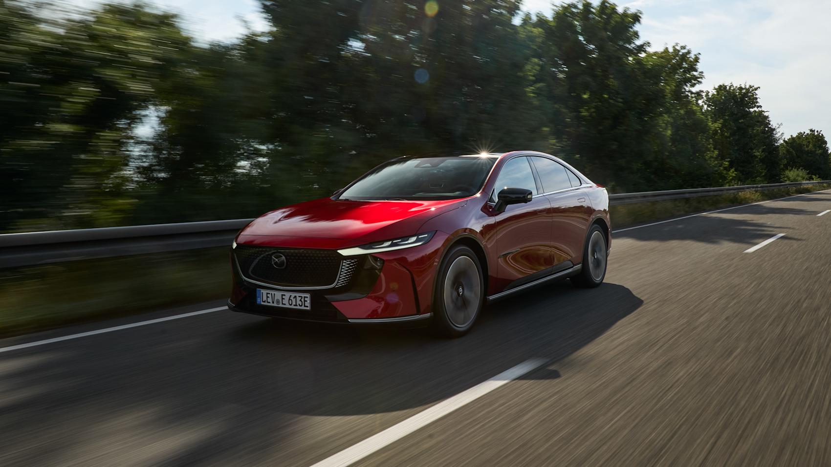 Vi rattade nya Mazda 6e i Tyskland. (Foto: Mazda)