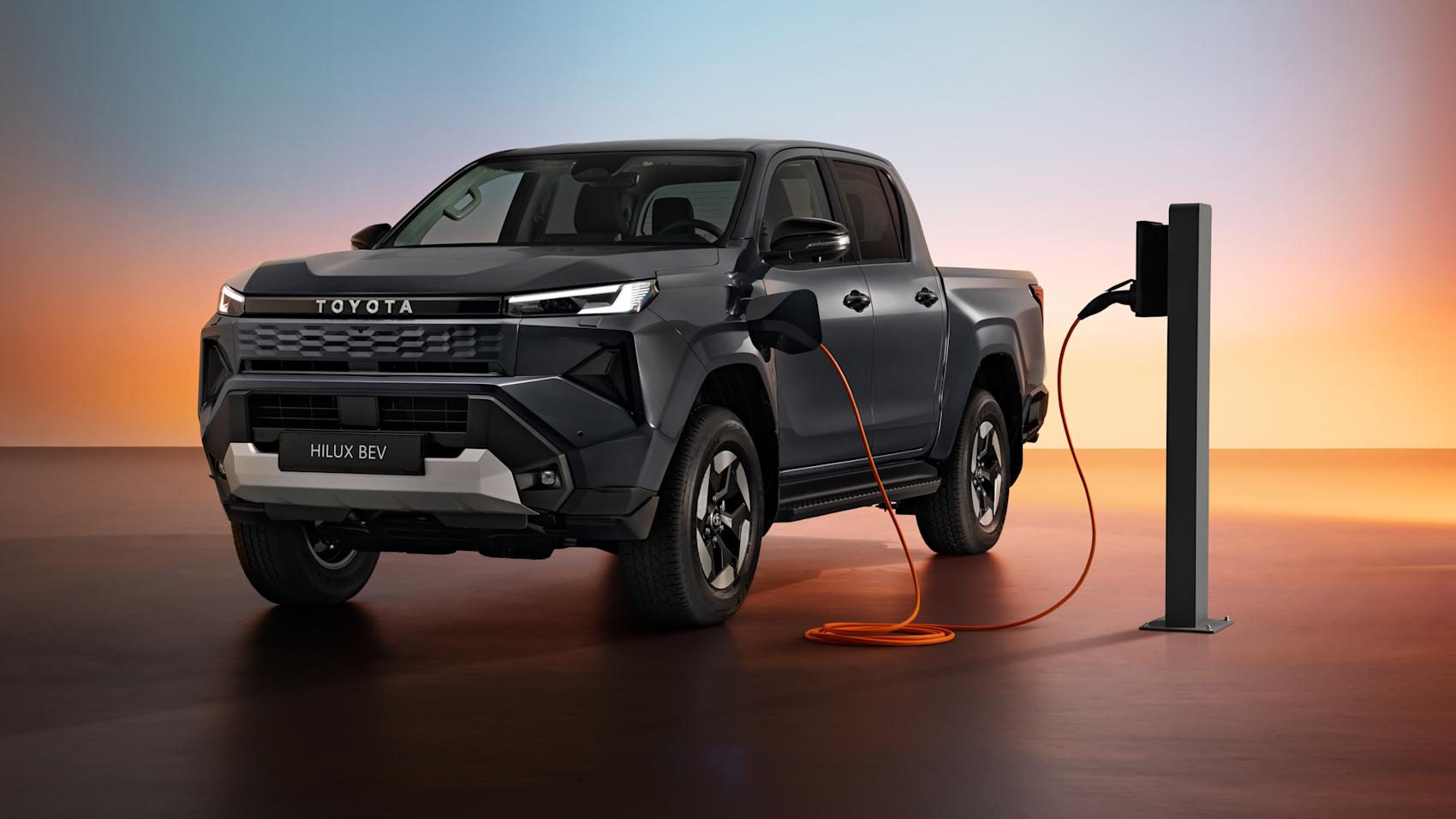 Toyota Hilux kommer nu som elbil. (Foto: Toyota)