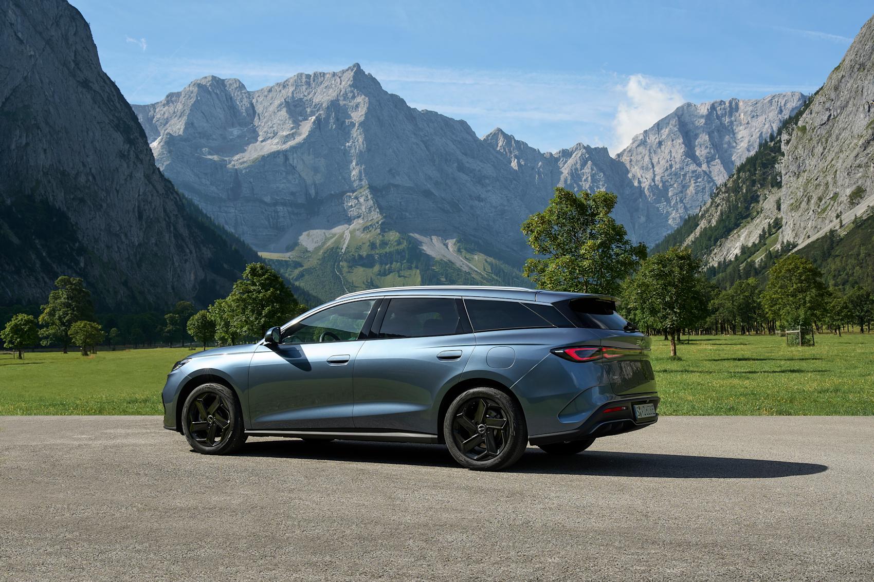 BYD erbjuder upp till 10 mils räckvidd på el i sin nya kombi. (Foto: BYD)