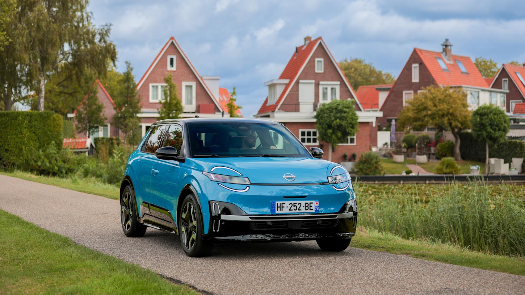 Nya Nissan Micra ger sig rakt in i segmentet för elbilar. (Foto: Nissan)