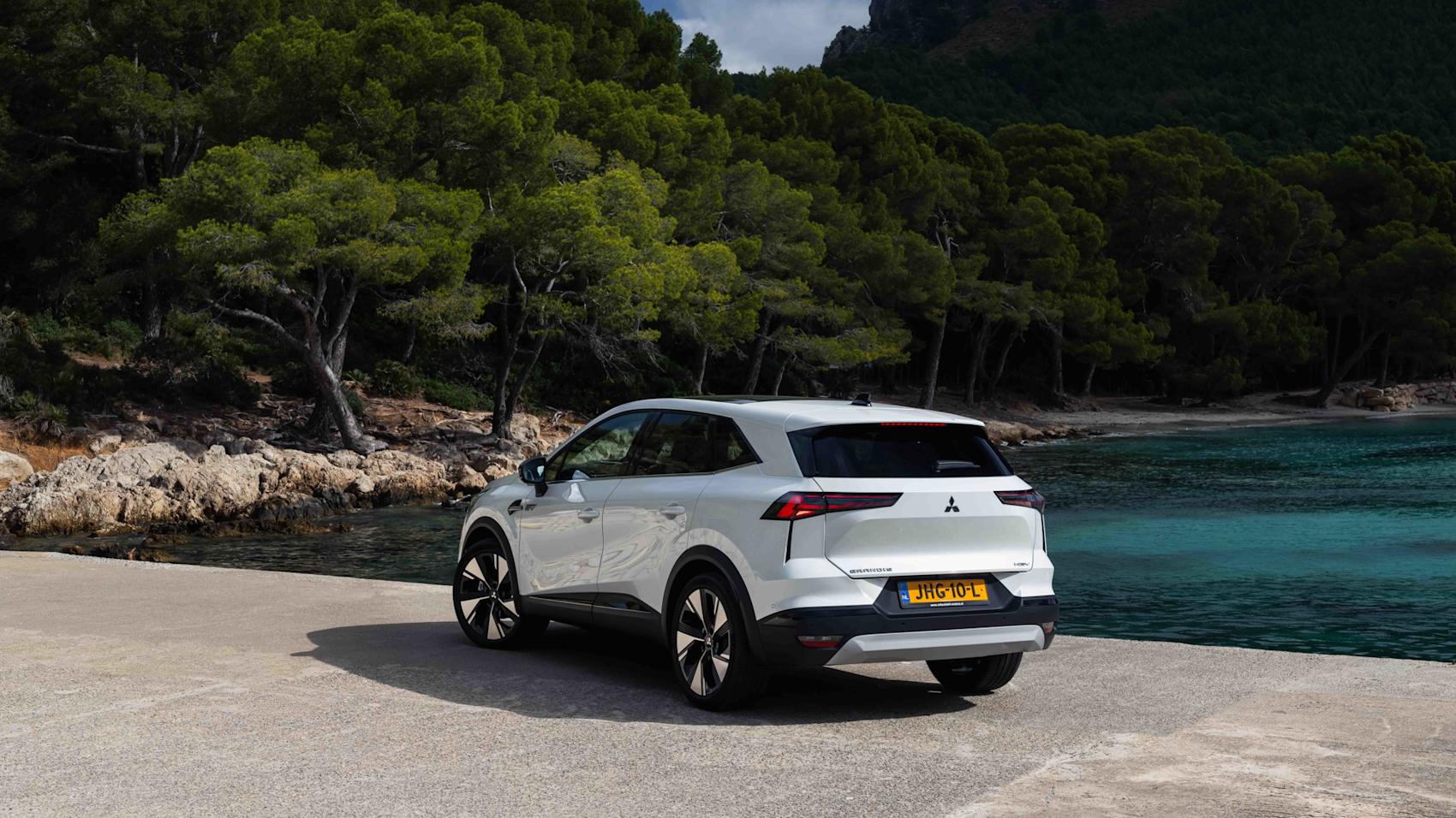 Frågan är om gemene an känner igen Renault-linjerna. (Foto: Mitsubishi) 