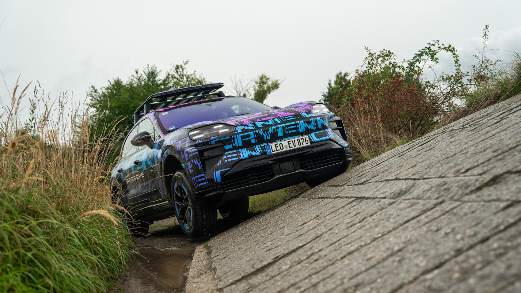 Cayenne debuterade för första gången hösten 2002.