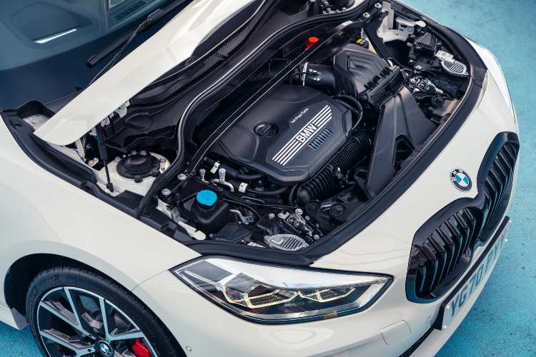 SCR-BMW-128ti-engine