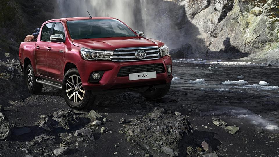 Toyota hilux review