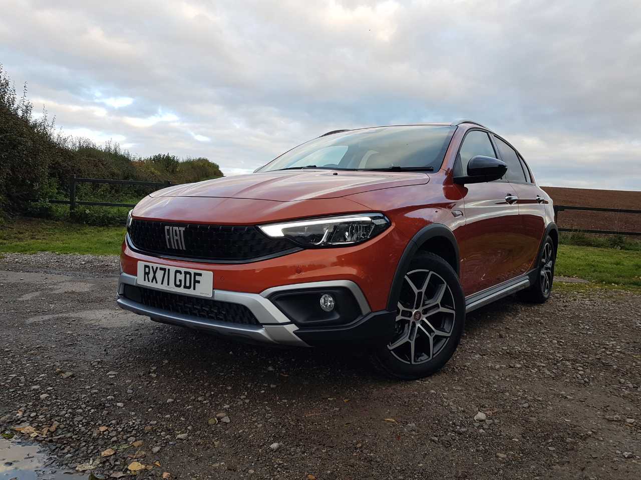 Fiat tipo cross review 