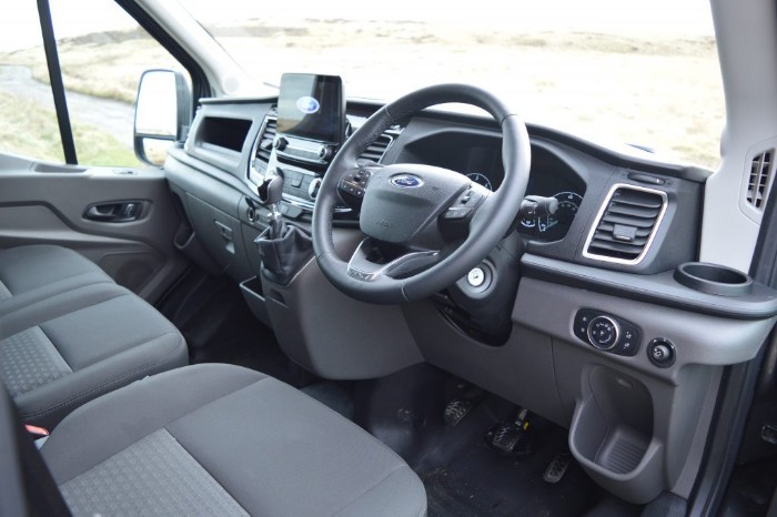 Ford-Transit-interior