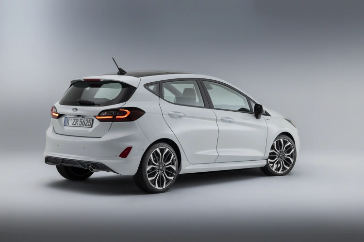 Ford-fiesta-review-2022-rear