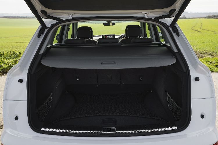 Audi-q5-review-boot
