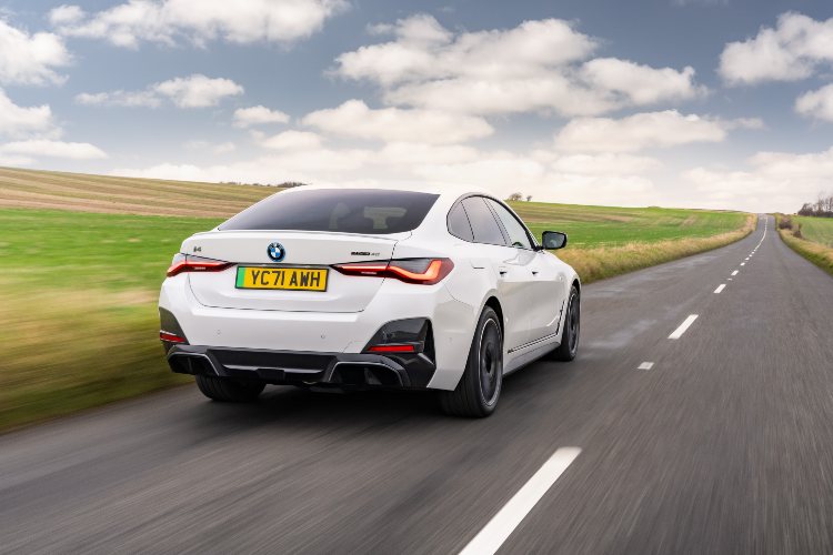 05. no-06-top-10-long-range-evs-bmw-i4