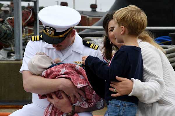 'It's really a heartwarming moment': USS Idaho sailors reunite with loved ones