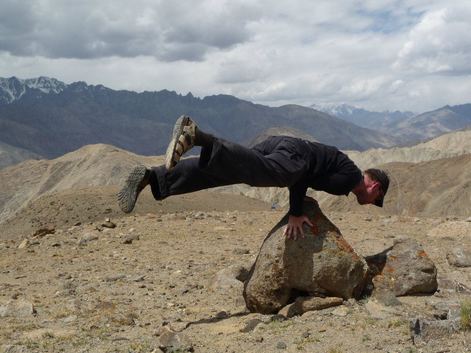 handstand-india