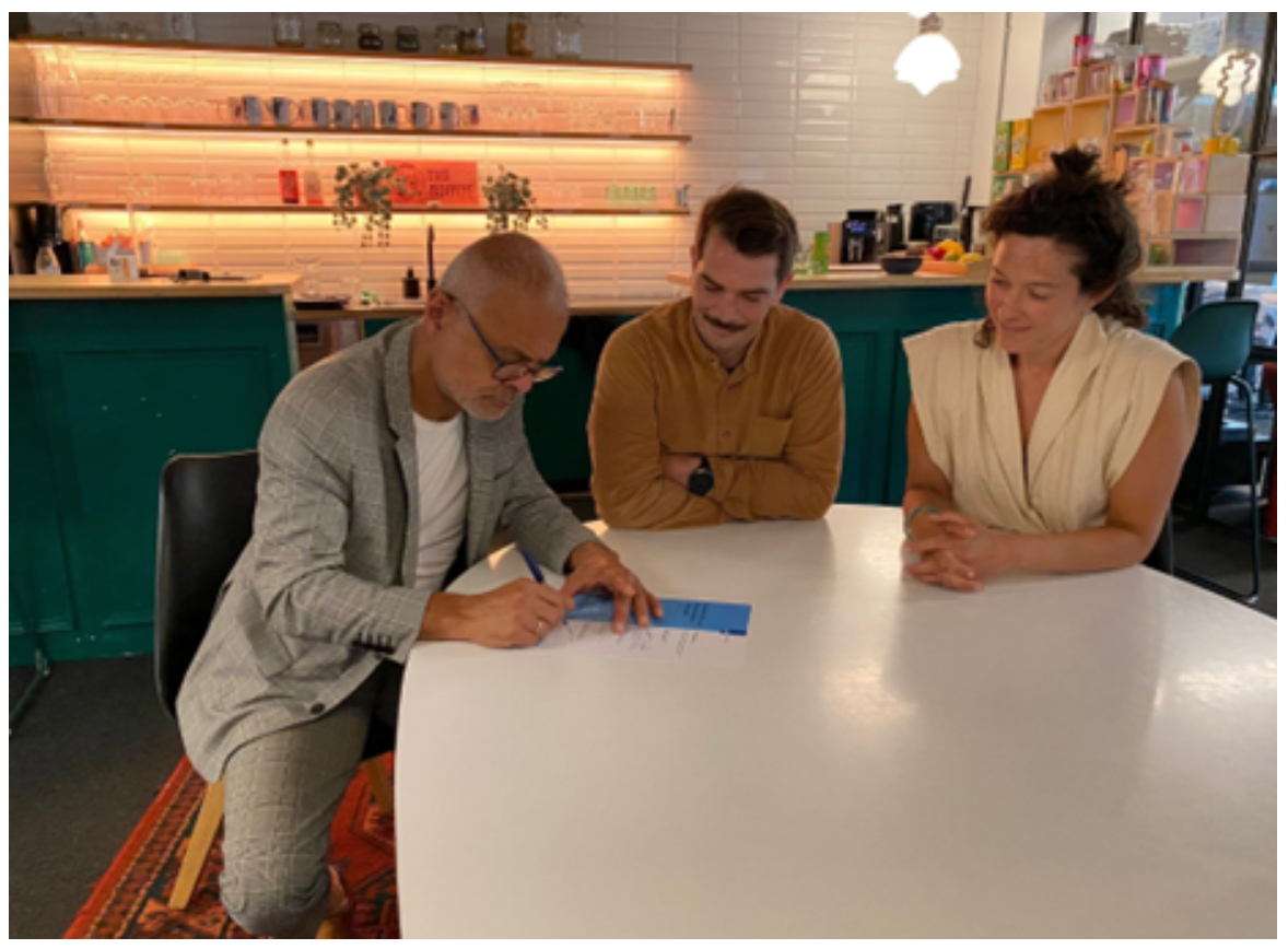 Andreé Blasius namens de Belastingdienst en Gijs Rietveldt De Lorenzo en Mariangela De Lorenzo Rietveldt