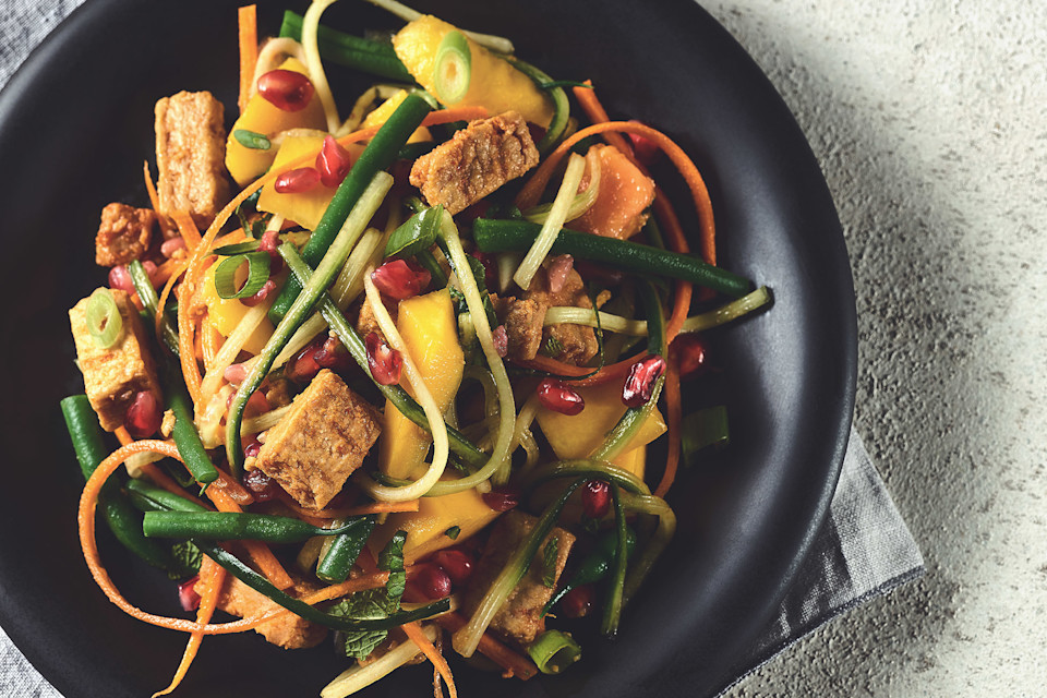 Vegan Sriracha & Mango Salad