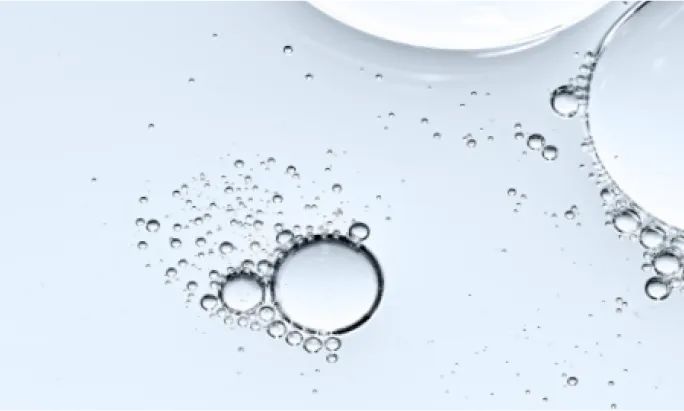 MicroClear® Technology scientifically proven to dissolve oil and help boost delivery of salicylic acid